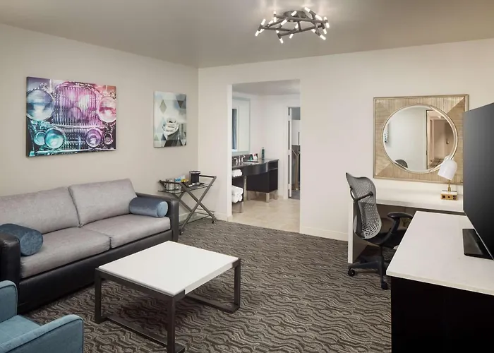 Doubletree Suites By Hilton Hotel Detroit Downtown - Fort Shelby